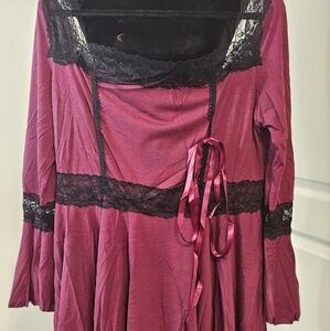 Ladies lace trim top